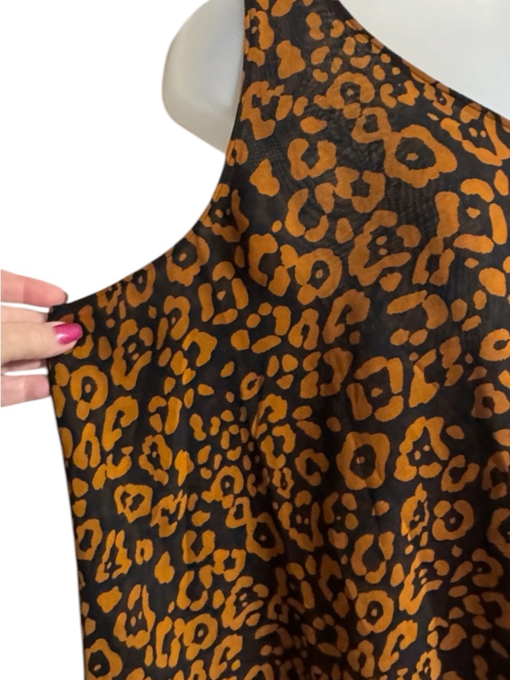 Lane Bryant Leopard Print Flowy V-Neck Top SIZE:  18     #11 - Picture 3 of 8